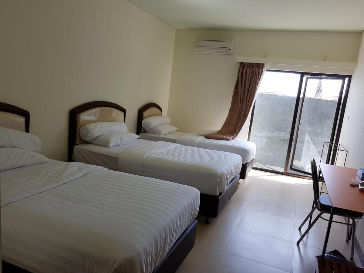 Hotel Larensia Labuan Bajo Luaran gambar