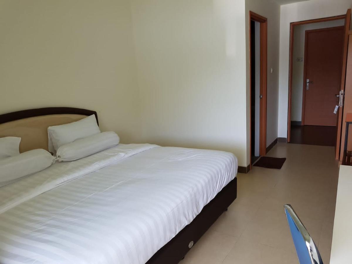 Hotel Larensia Labuan Bajo Luaran gambar