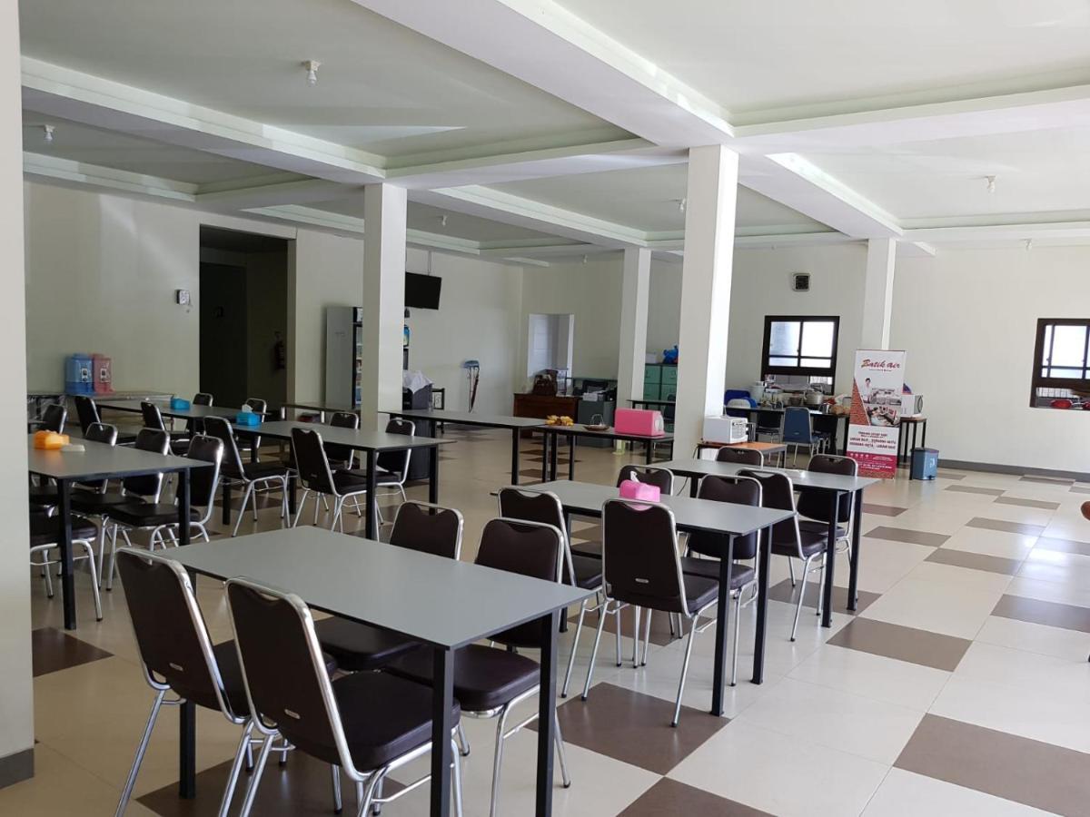 Hotel Larensia Labuan Bajo Luaran gambar