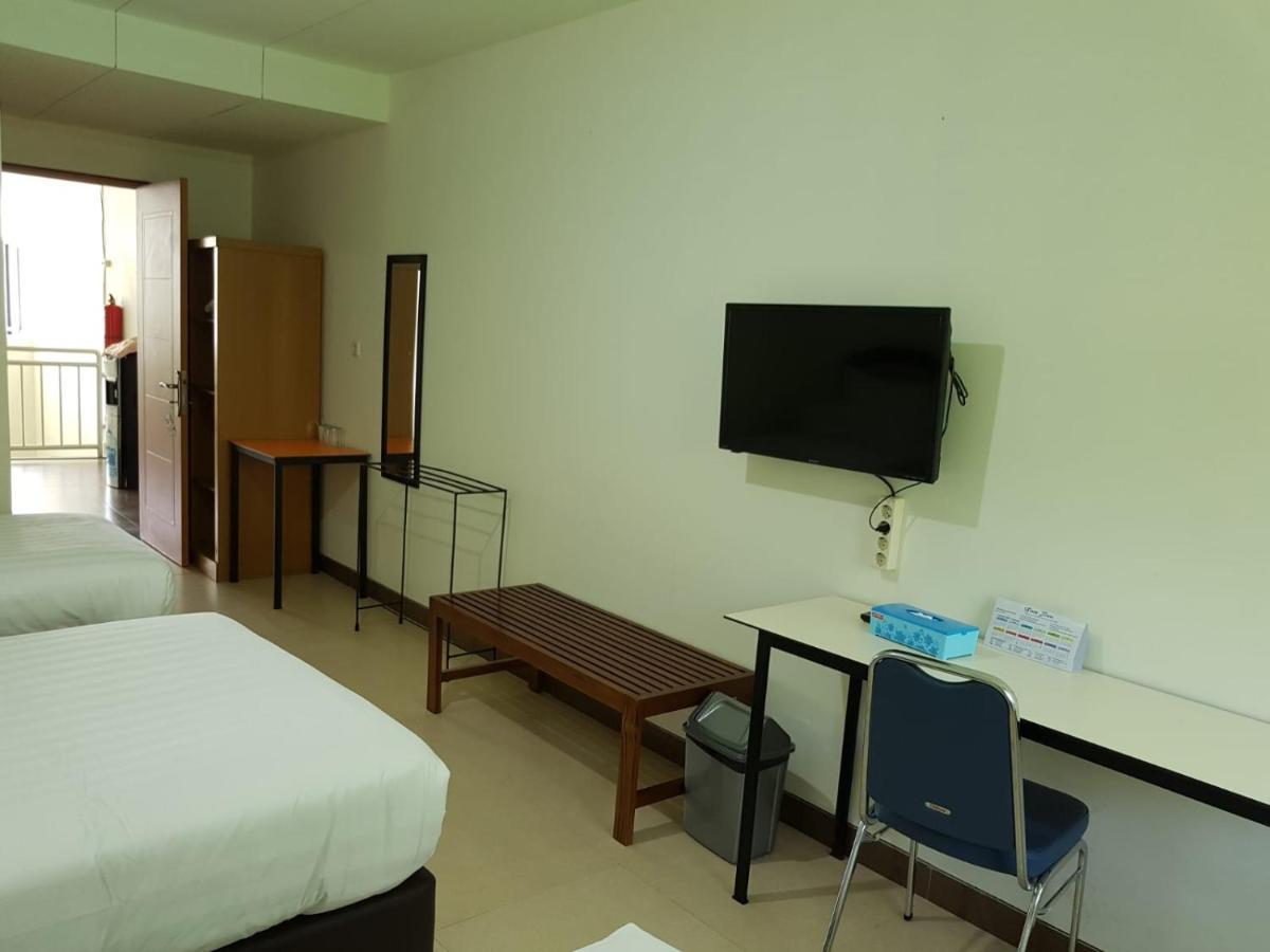 Hotel Larensia Labuan Bajo Bilik gambar